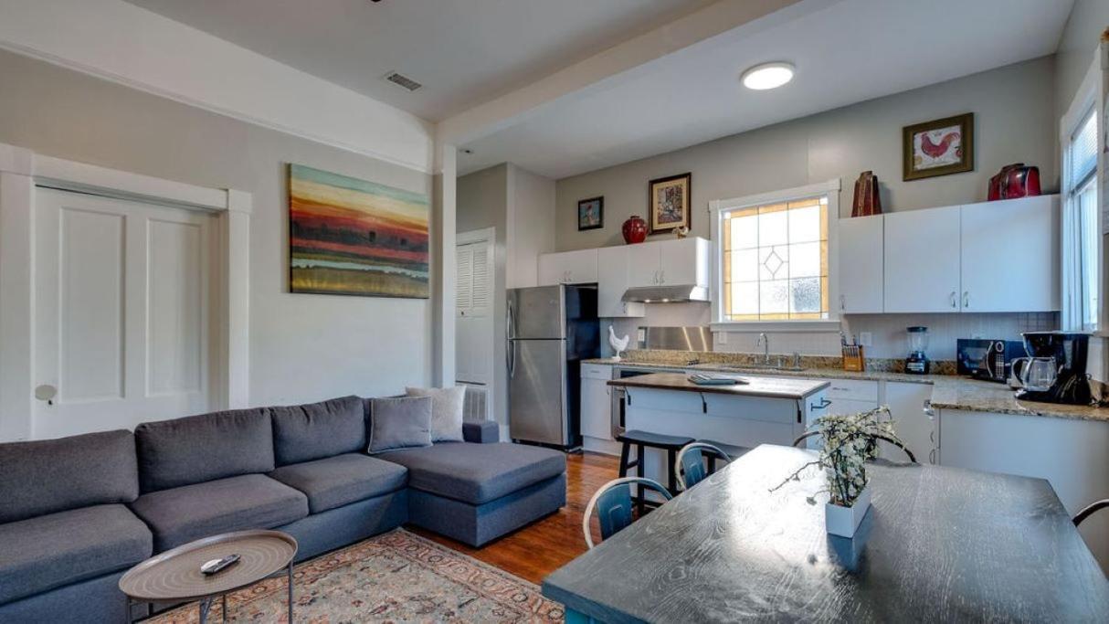 Huge 5 Bed, 5 Bath In Historic Downtown Savannah Buitenkant foto